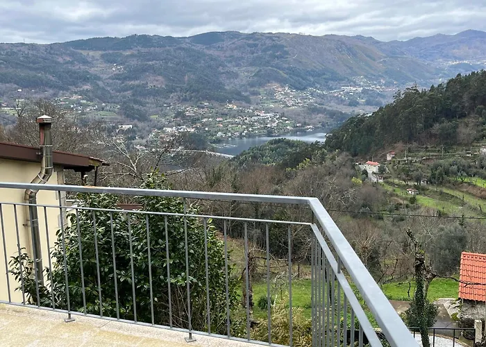 Casa De Casarelhos - Lareira - Vistas Rio E Serra