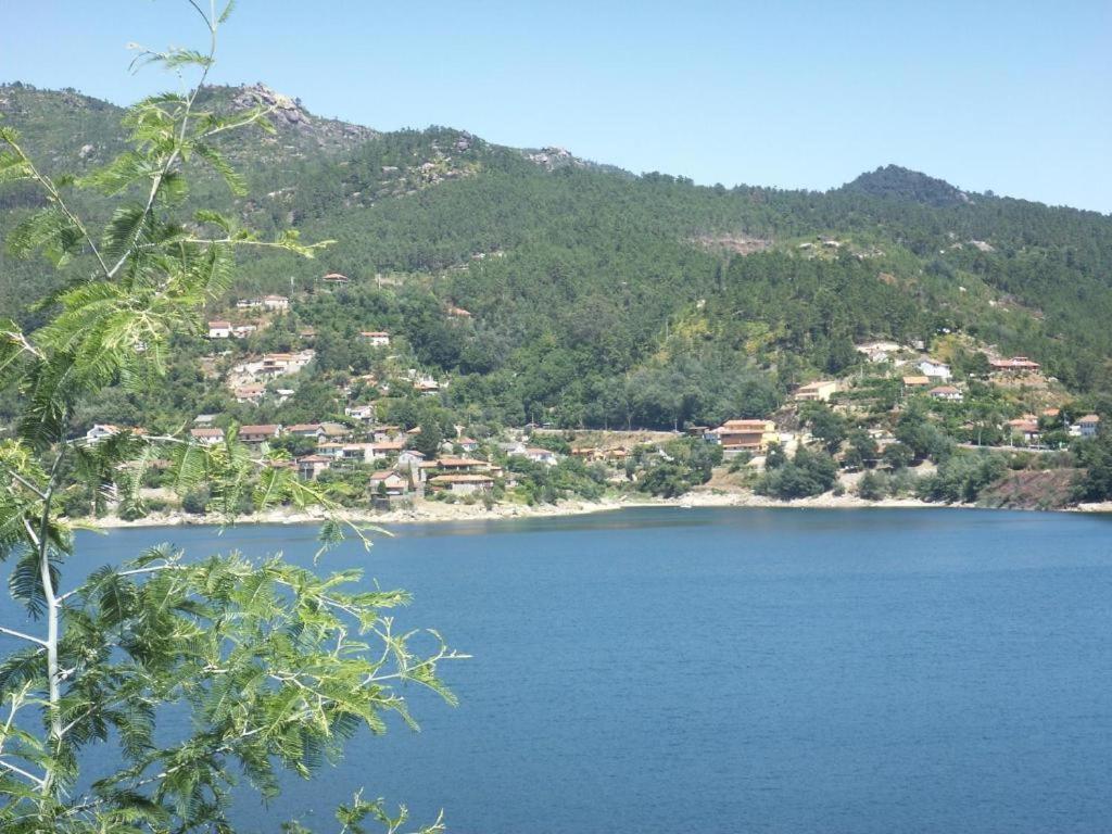 Casa De Casarelhos - Lareira - Vistas Rio E Serra Appartamento *