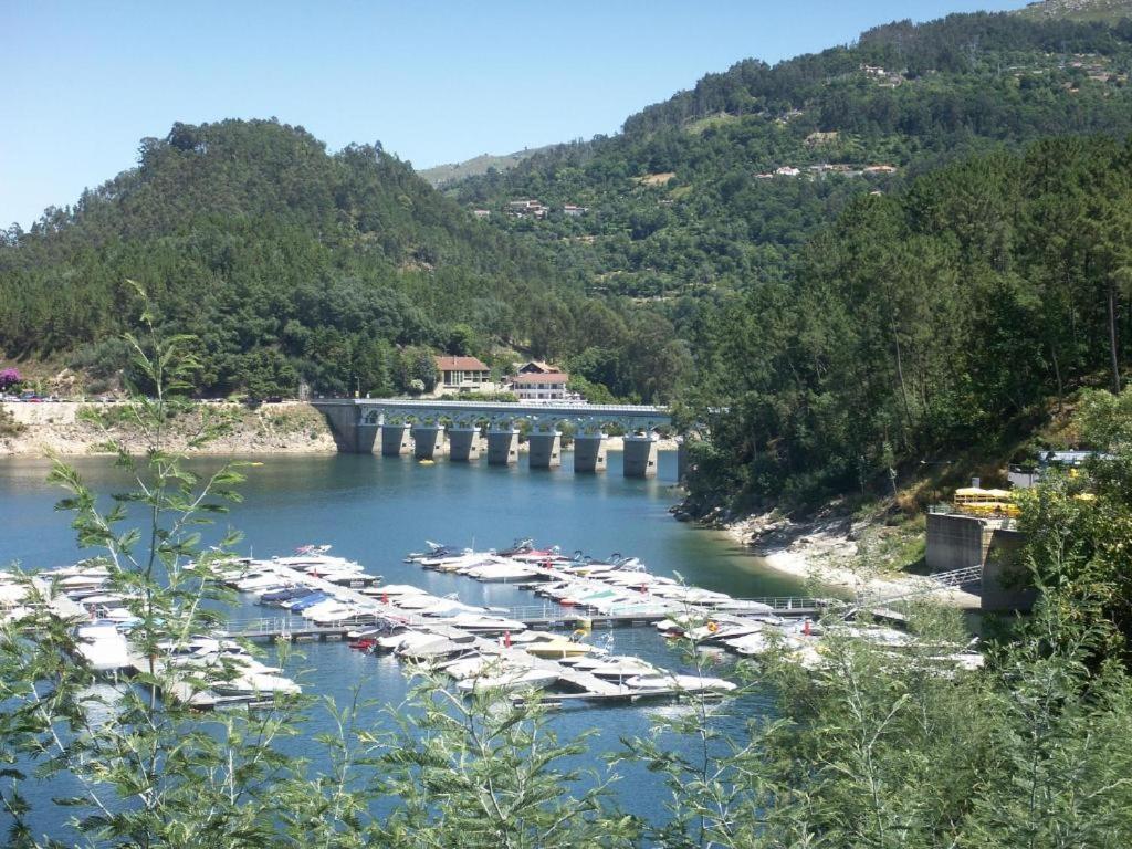 Casa De Casarelhos - Lareira - Vistas Rio E Serra