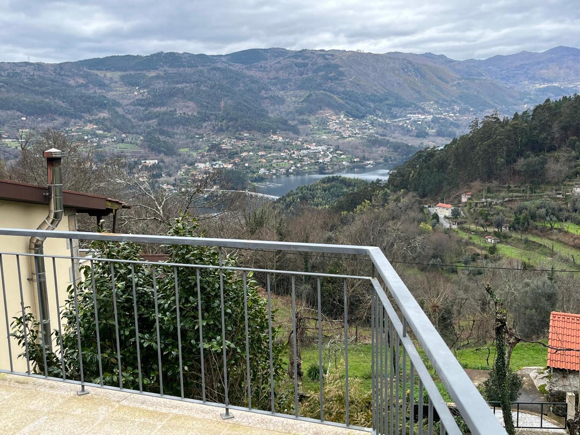 Casa De Casarelhos - Lareira - Vistas Rio E Serra * Geres